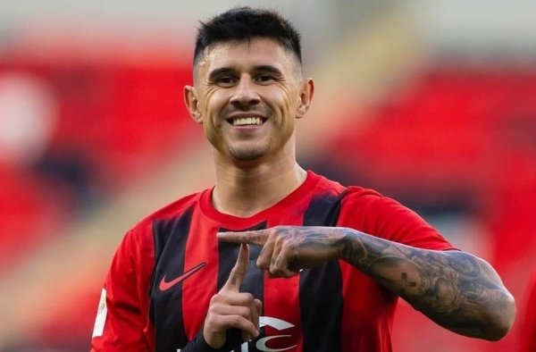 Fortaleza encaminha acerto com atacante paraguaio Adam Bareiro