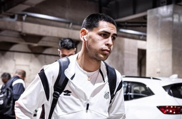 Gustavo Caballero é regularizado no BID e pode estrear pelo Santos contra o Sport