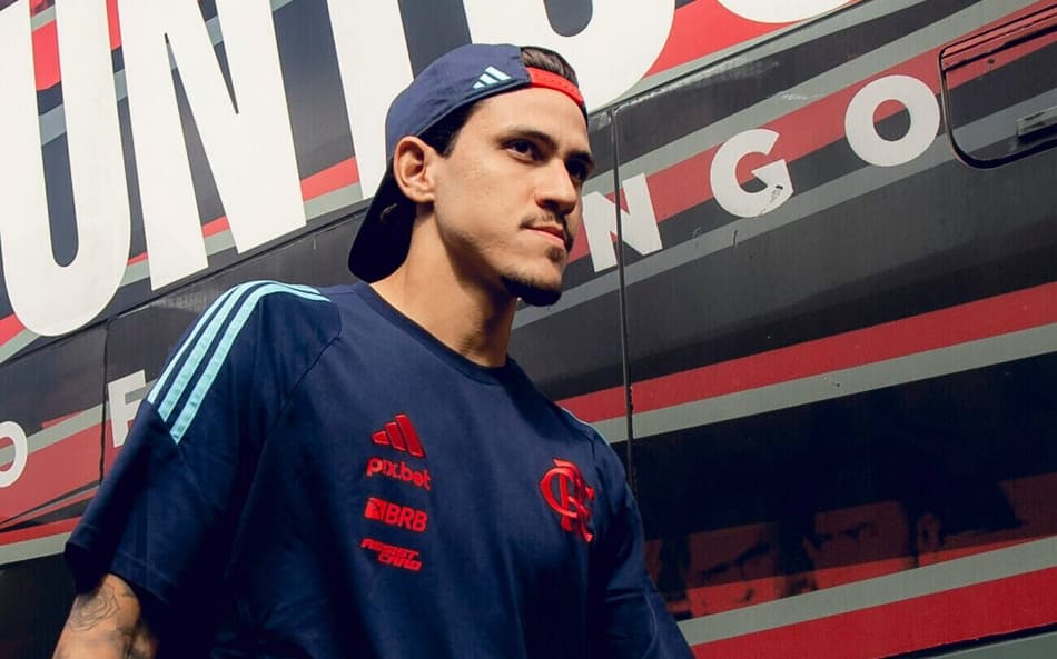 Jornalista manda recado a Pedro e ironiza jogador ‘líder do GPS’ no Flamengo