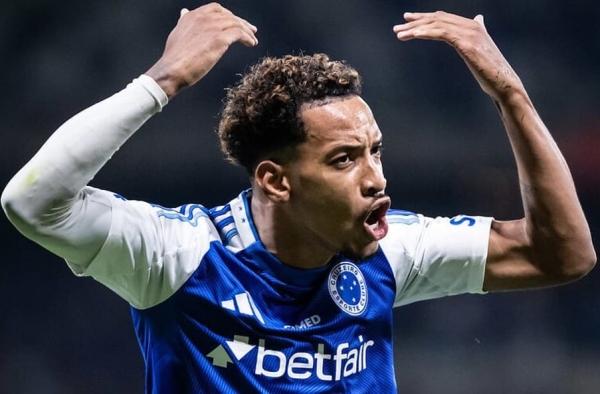 Matheus Pereira está a um jogo de atingir o centésimo pelo Cruzeiro