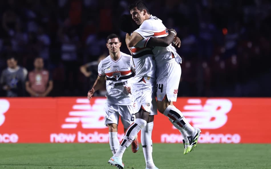 Melhores momentos: São Paulo domina o jogo e vence o Fluminense pelo Brasileirão