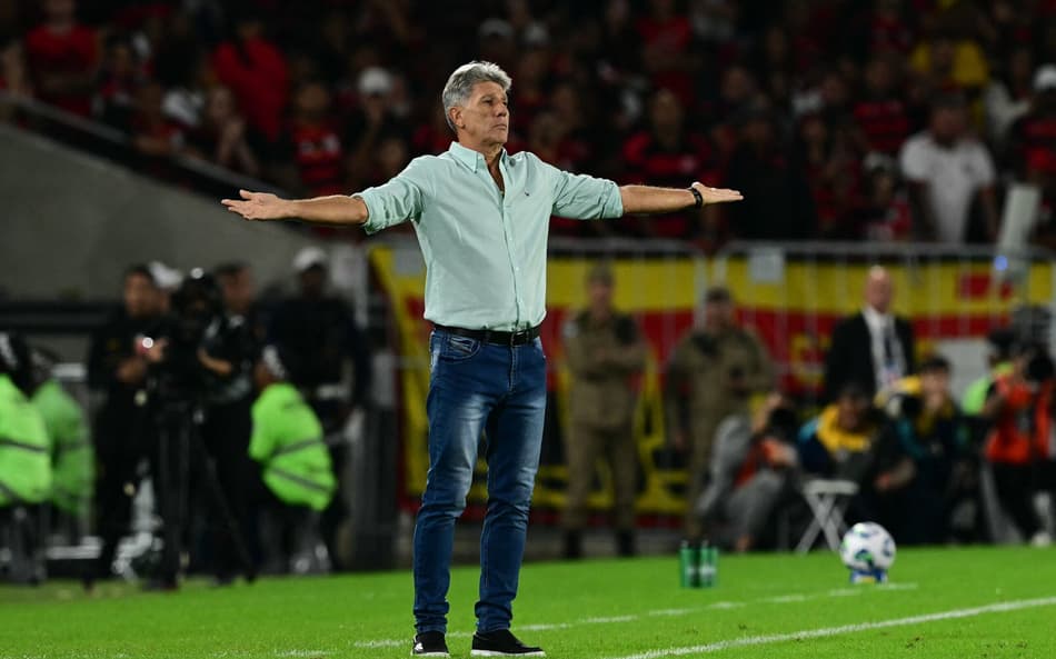 ‘Muito satisfeito’: Renato analisa derrota do Fluminense para o Flamengo no clássico