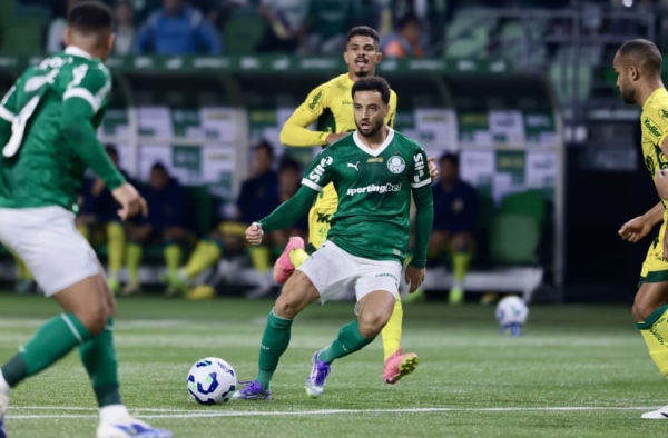 Palmeiras larga na frente, mas cede empate para o Mirassol e segue fora do G4