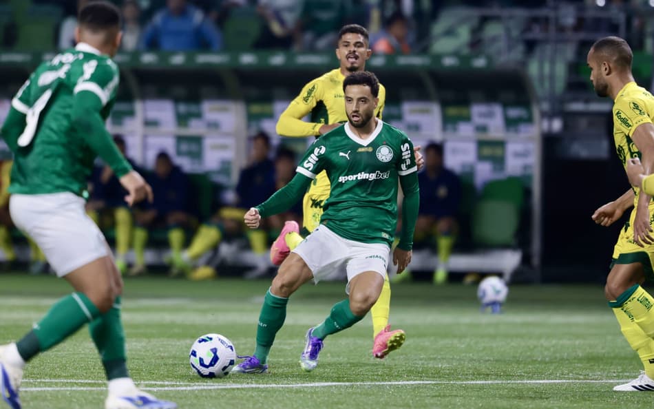 Palmeiras larga na frente, mas cede empate para o Mirassol e segue fora do G4
