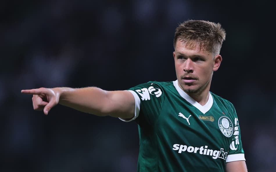 Palmeiras perde zagueiro para a partida contra o Fluminense