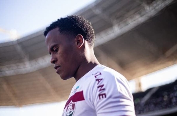 Possível saída de Arias liga alerta: aproveitamento do Fluminense despenca sem o jogador