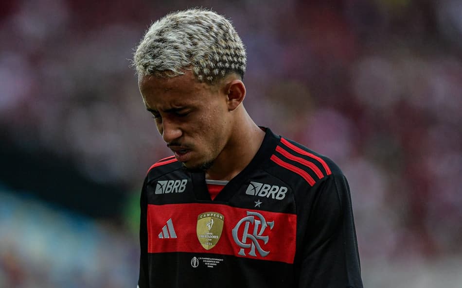 Post enigmático de Matheus Gonçalves viraliza após Flamengo vetar ida ao Cruzeiro