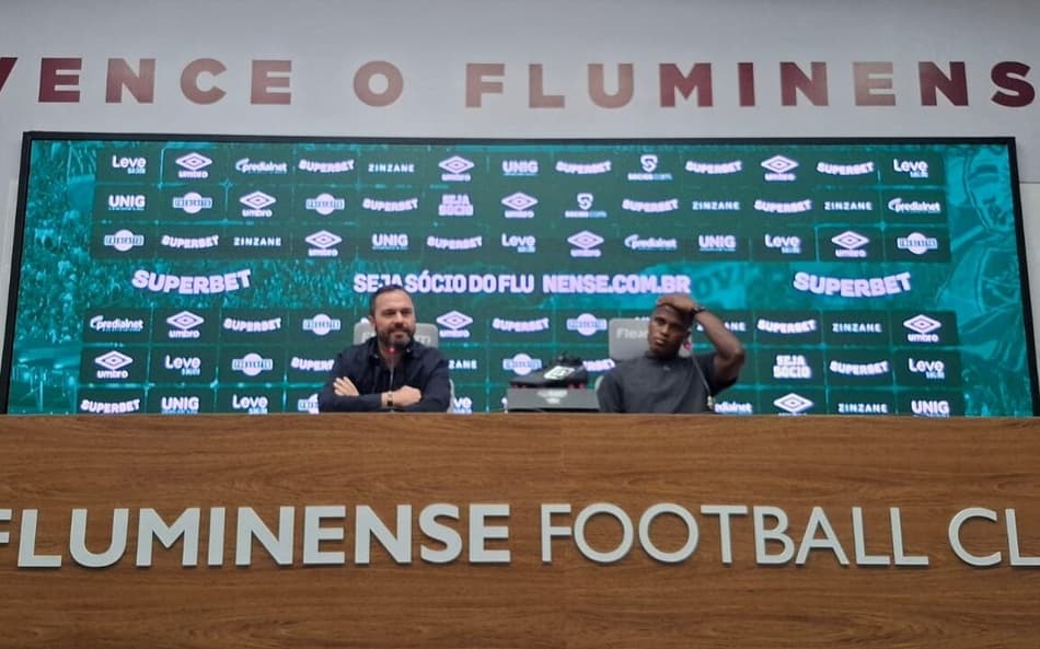 Presidente do Fluminense desabafa em adeus de Arias do clube: ‘Não é justo’