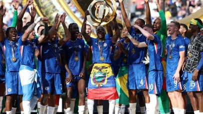 Quais lições as SAFs brasileiras tiram com o título do Chelsea no Mundial?