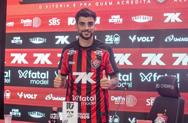 Reforço do Vitória, Rúben Ismael realiza sonho no Brasil e destaca: ‘Sou raçudo’