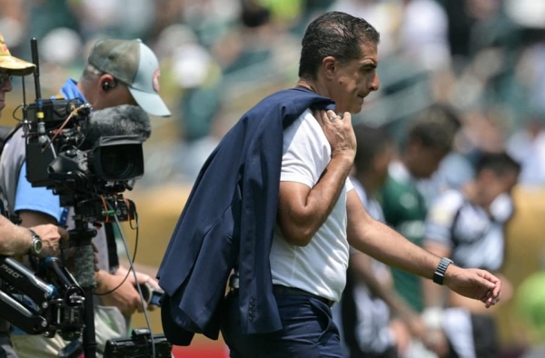 Renato Paiva nega que Textor tenha tentado interferir na escalação do Botafogo