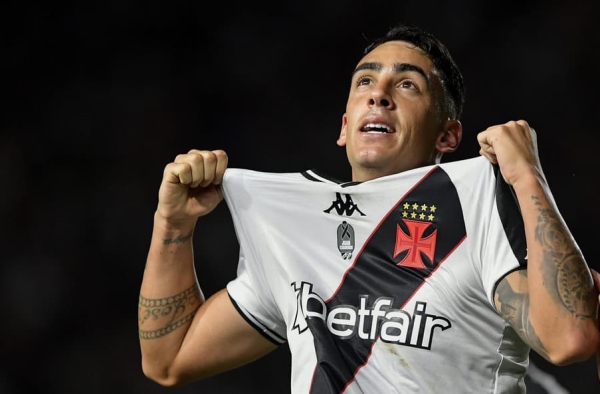 São Paulo monitora situação de Puma Rodríguez, lateral-direito fora dos planos do Vasco