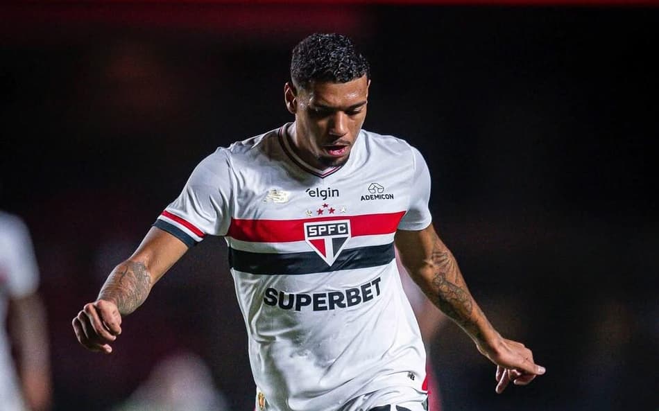 Sem acerto por renovação, Ruan deixa o São Paulo oficialmente
