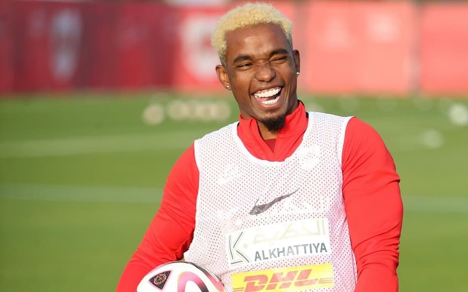 Vasco encaminha contratação de Thiago Mendes