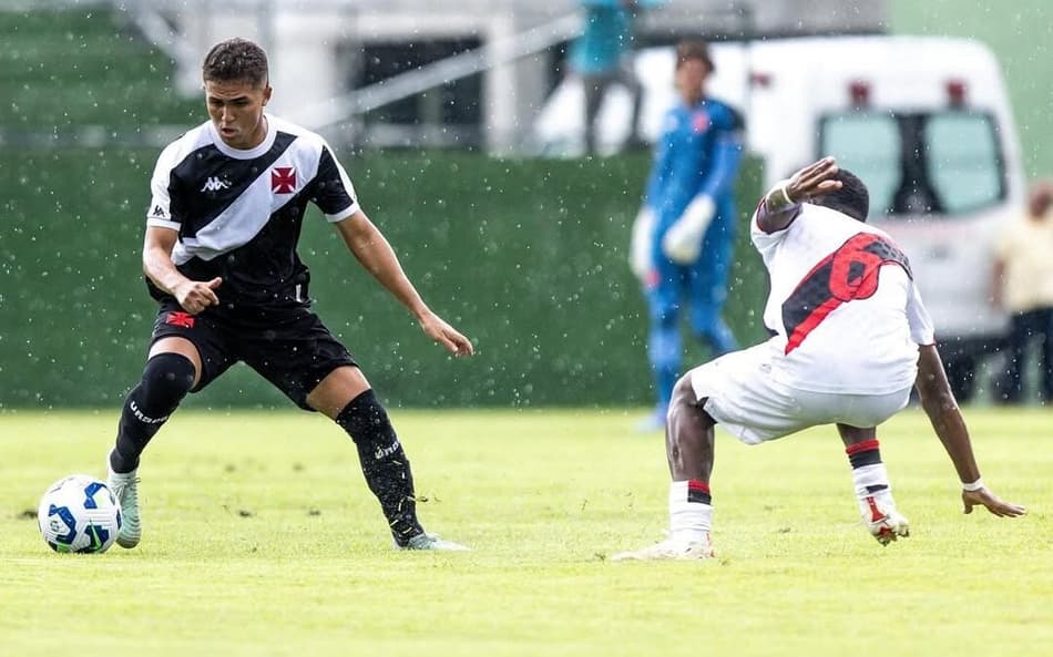 Vasco suspende empréstimo de jogador da base
