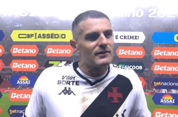 Vegetti desabafa após empate com o Internacional: ‘Fomos roubados, uma loucura’