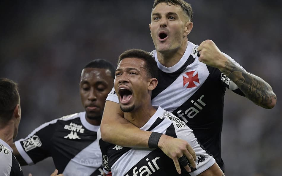 Vegetti e João Victor avaliam semanas de preparação do Vasco para sequência da temporada
