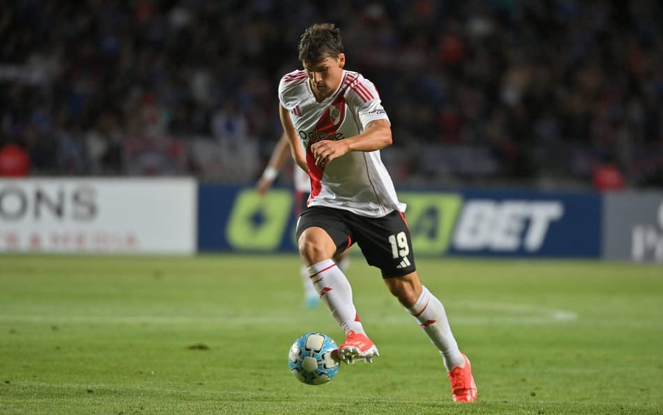 Veja quando Gonzalo Tapia deve chegar ao São Paulo