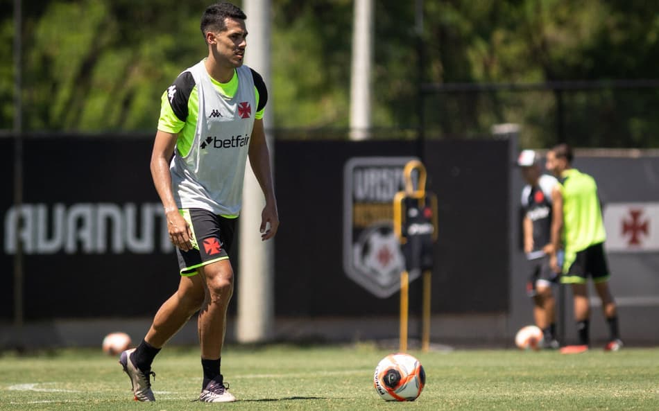 Zagueiro do Vasco, Lucas Oliveira define futuro no clube